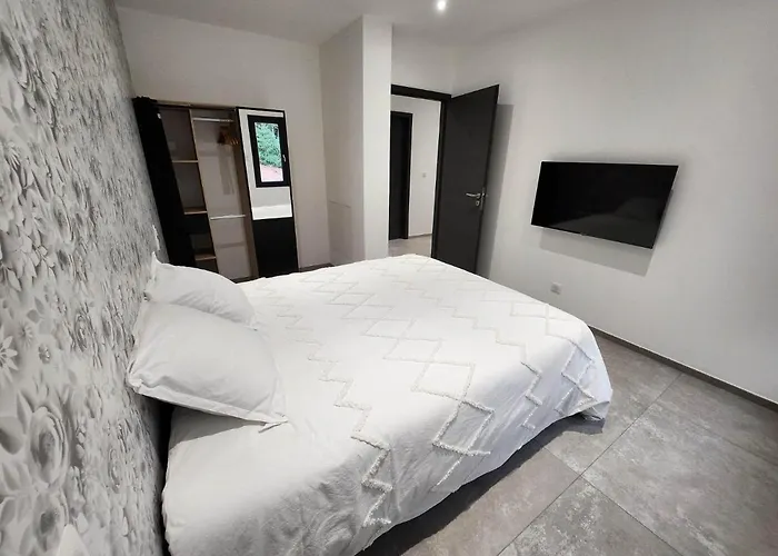 Semesterbostad Percee